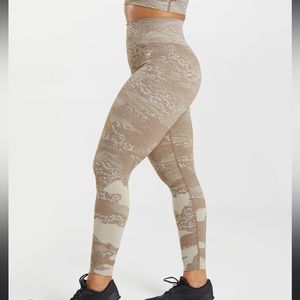Gymshark adapt camo leggings